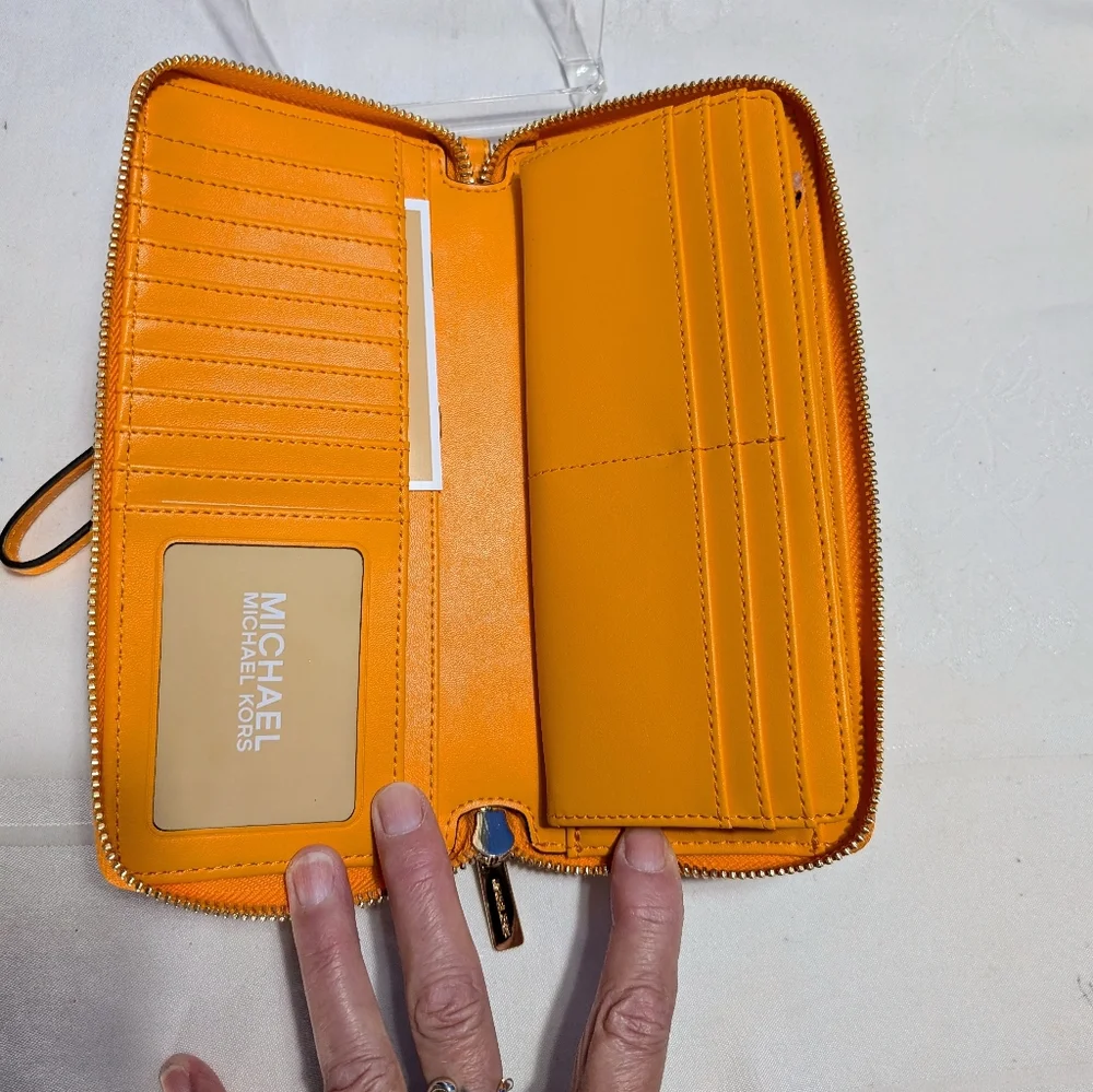 Michael Kors Jet Set Large Leather Travel Continental Wallet/Wristlet Pop Orange
